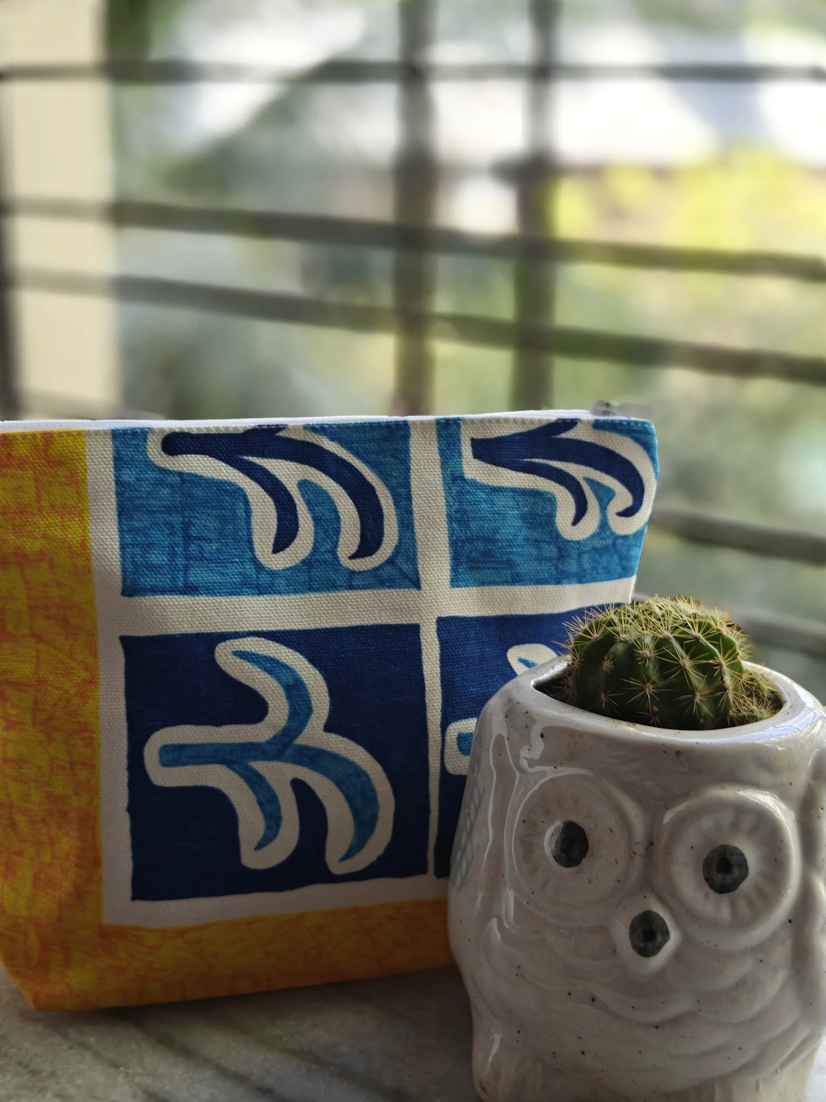 Blue Stalks pouch